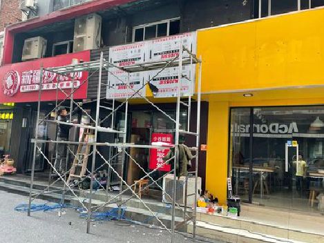 邵平制作广告招牌如何避免它发黄？